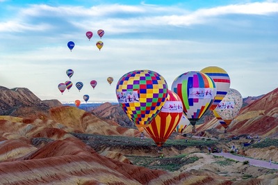 張掖世界地質(zhì)公園構(gòu)建“1+3”研學(xué)旅游產(chǎn)品體系，推動(dòng)旅游開發(fā)升級(jí)